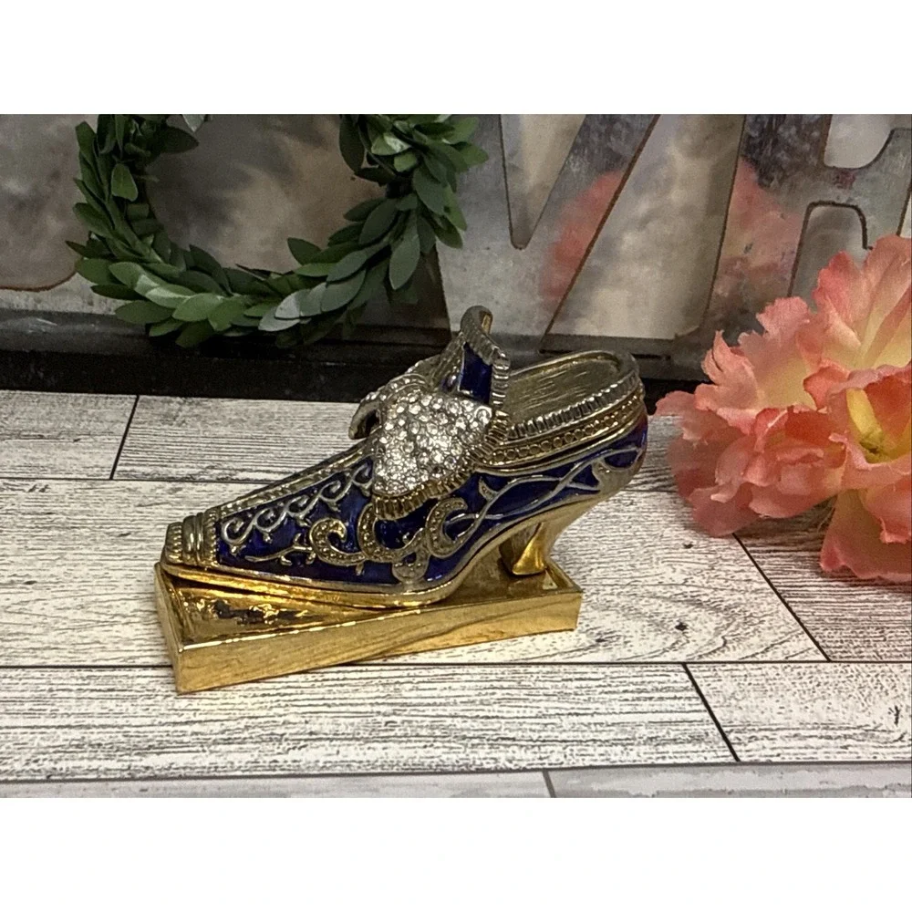 N/A vintage enameled